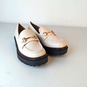 Elegant Cream Loafers with Gold Detail